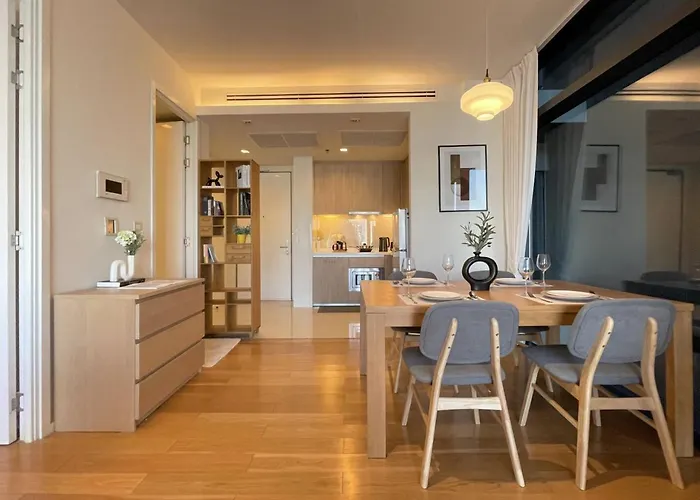 Near Mrt L Fully Furnish L Steam And Suana * Bangkok