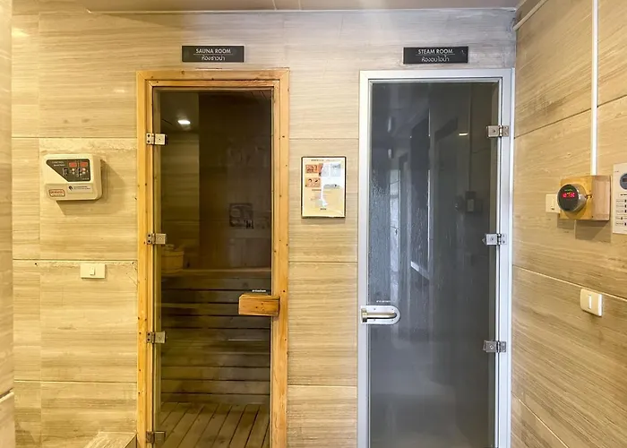 Feriehus Near Mrt L Fully Furnish L Steam And Suana Bangkok