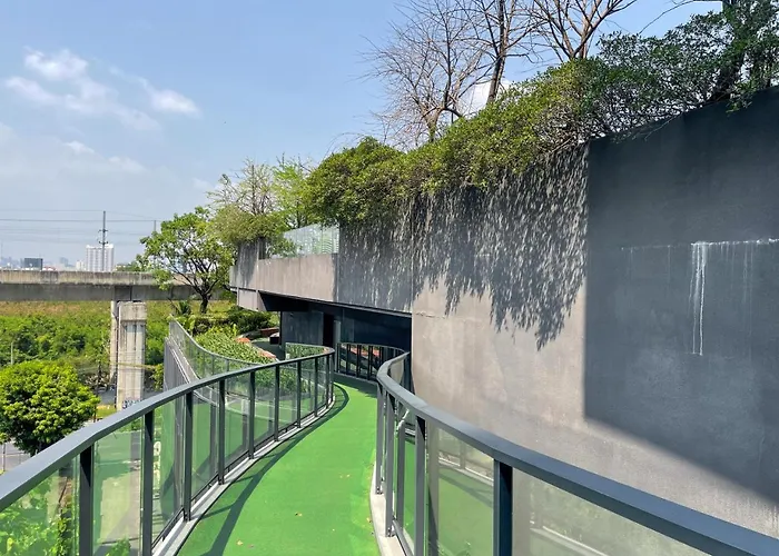 Near Mrt L Fully Furnish L Steam And Suana Feriehus Bangkok